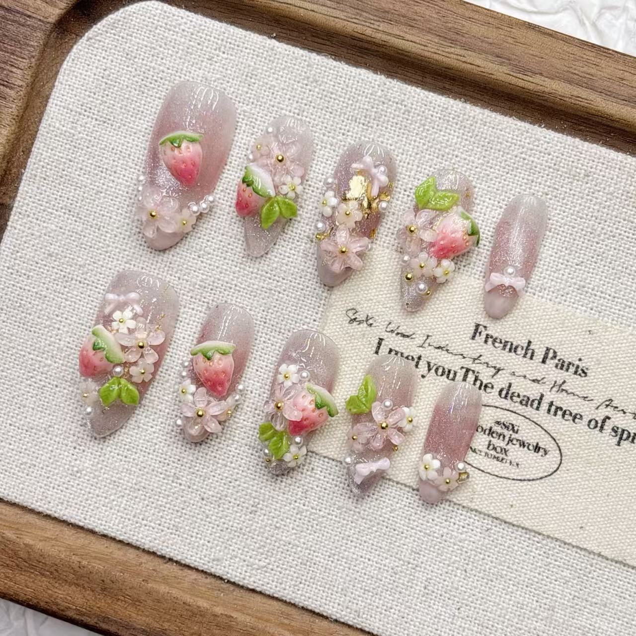 Fraise 3D Relief artisanal Conseils sur les ongles portables