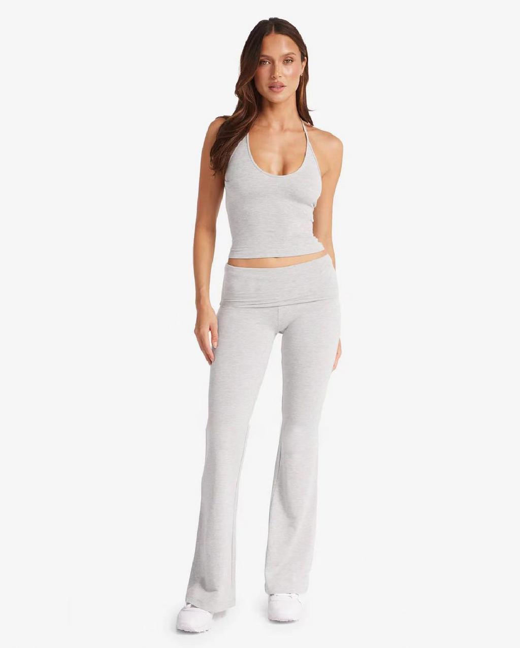 Outfit de yoga avec des tampons intégrés Halter Tank Top à haute hauteur Bare-Skin Quick-Dry Flared Workou