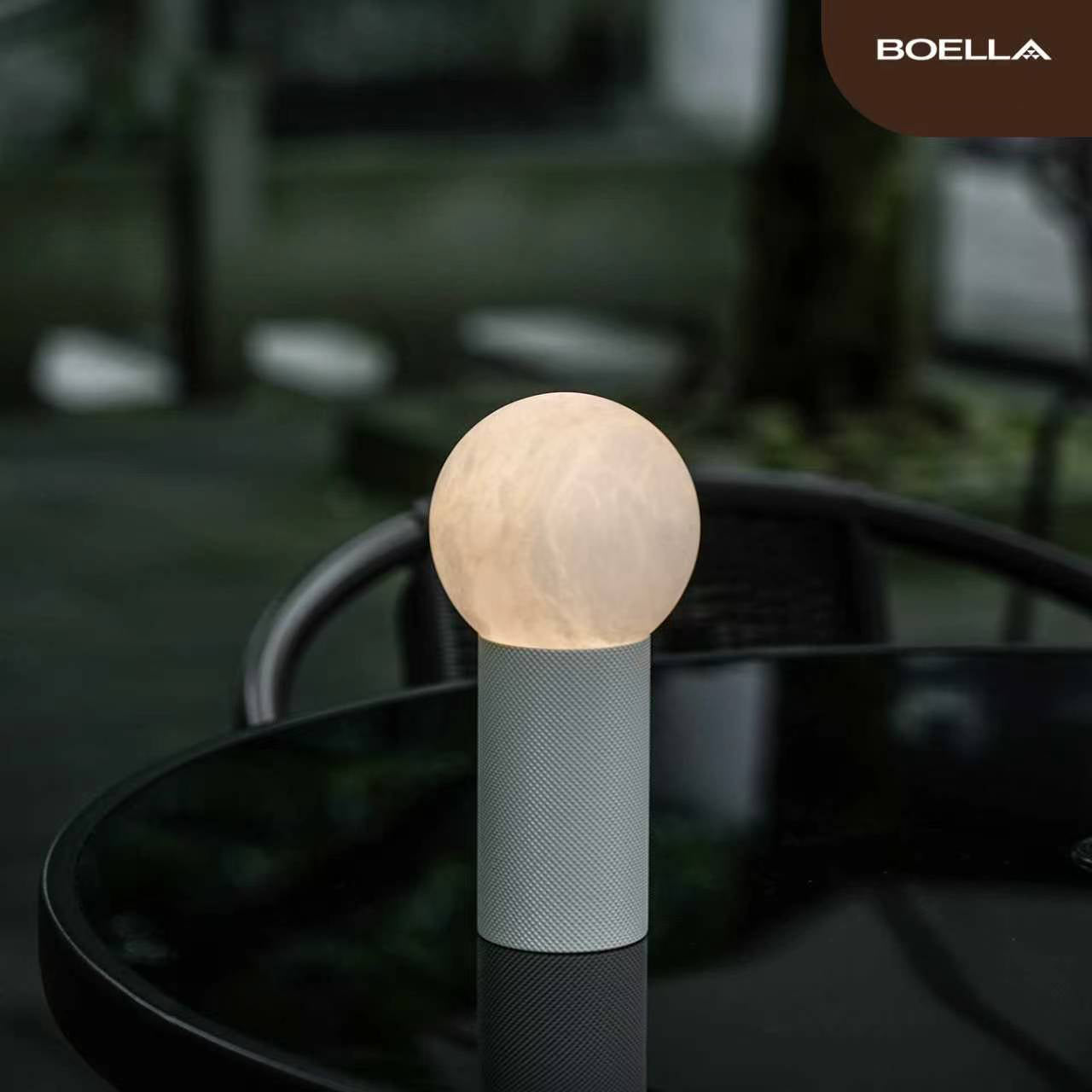 Lampe espagnole en marbre naturel