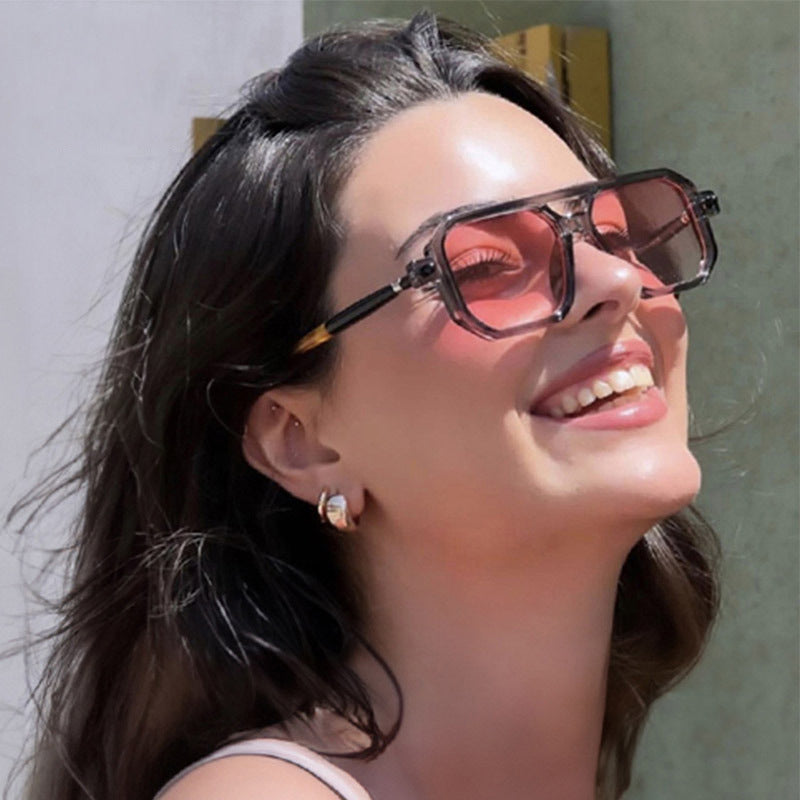 Lunettes de soleil à double pont Square-frame de style Street avec un Premium