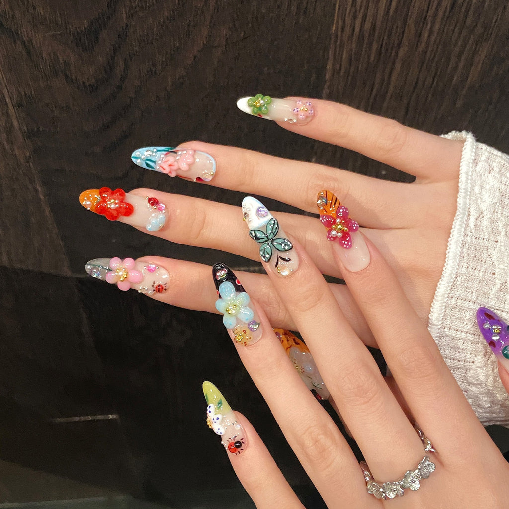 Island Elf Trendy Nails Wearable avec des sculptures florales 3D et insectes de style français