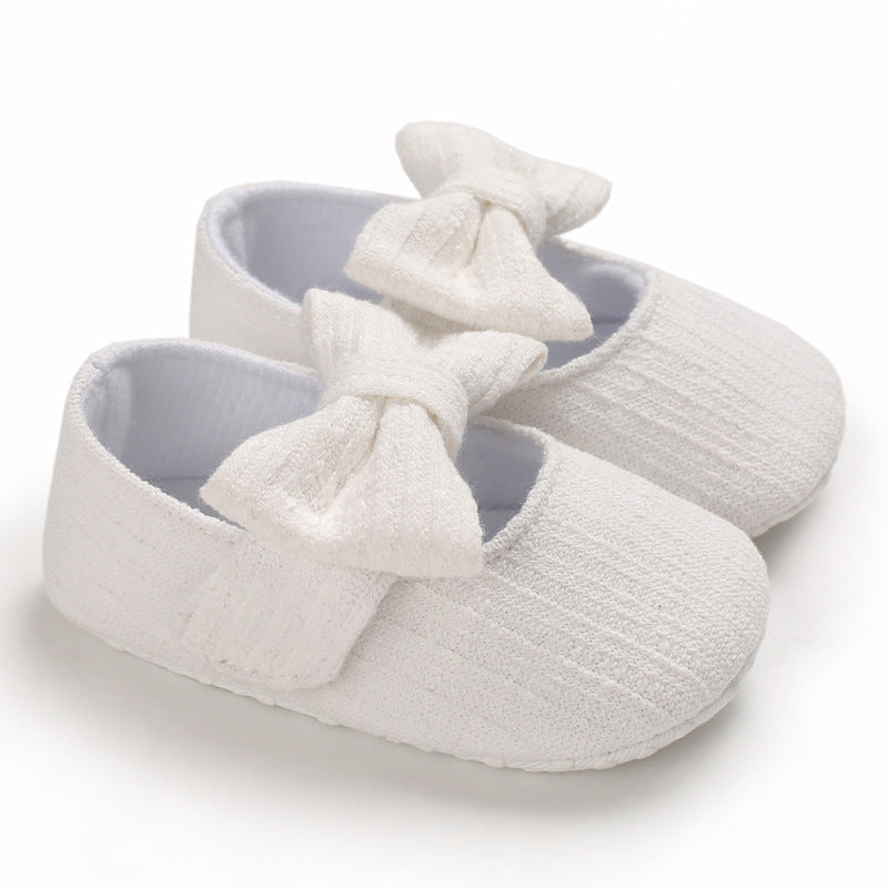 Chaussures bébé tricotées en laine