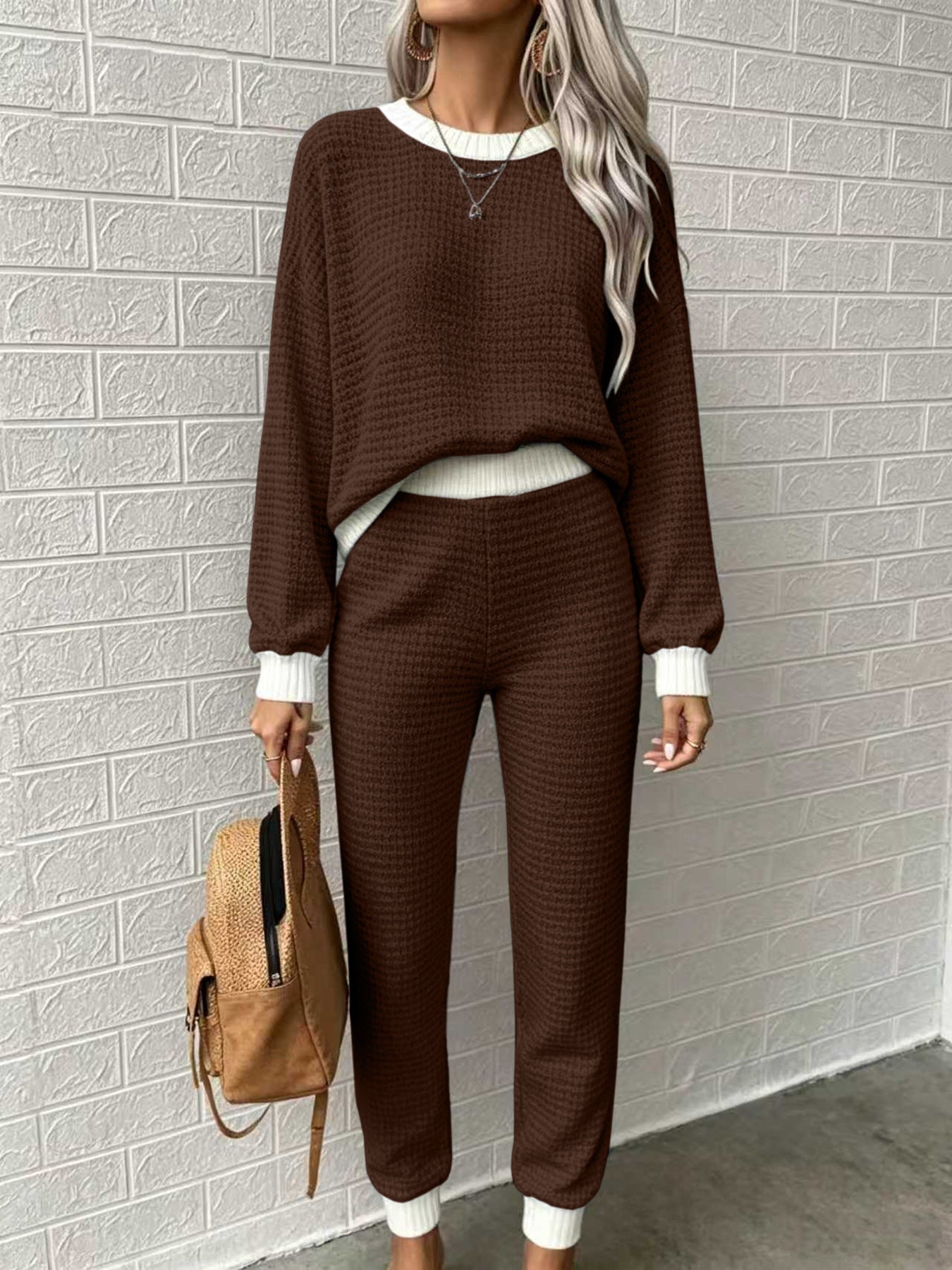 Sweat-shirt d'équipage et pantalons à deux pièces