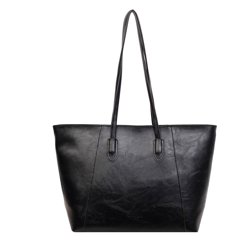 Versatile Commuter Sac à bandoulière cette année Tendance est le tote spacieux