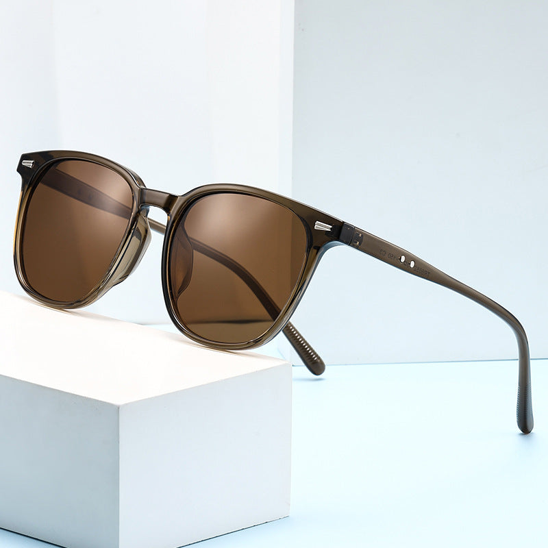 Lunettes de soleil carrées d'arrivée