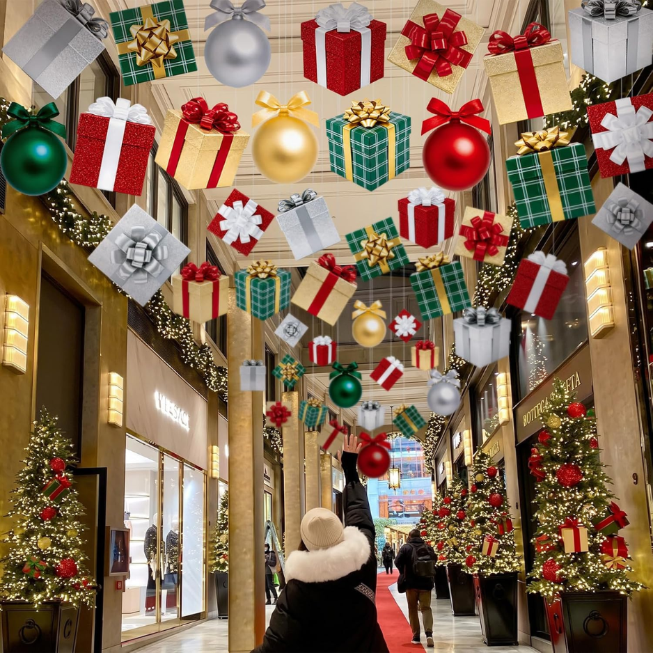 Décorations de plafond suspendu de Noël Balle et boîte cadeau Cutout