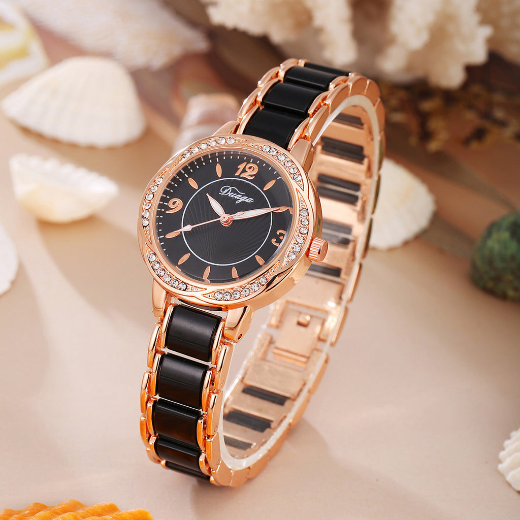 Élégante montre à quartz incrustée ronde en dentelle