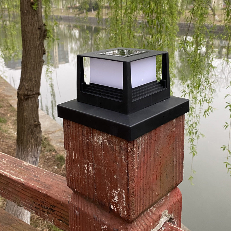 Lampe solaire extérieure Pilier Accueil Cour