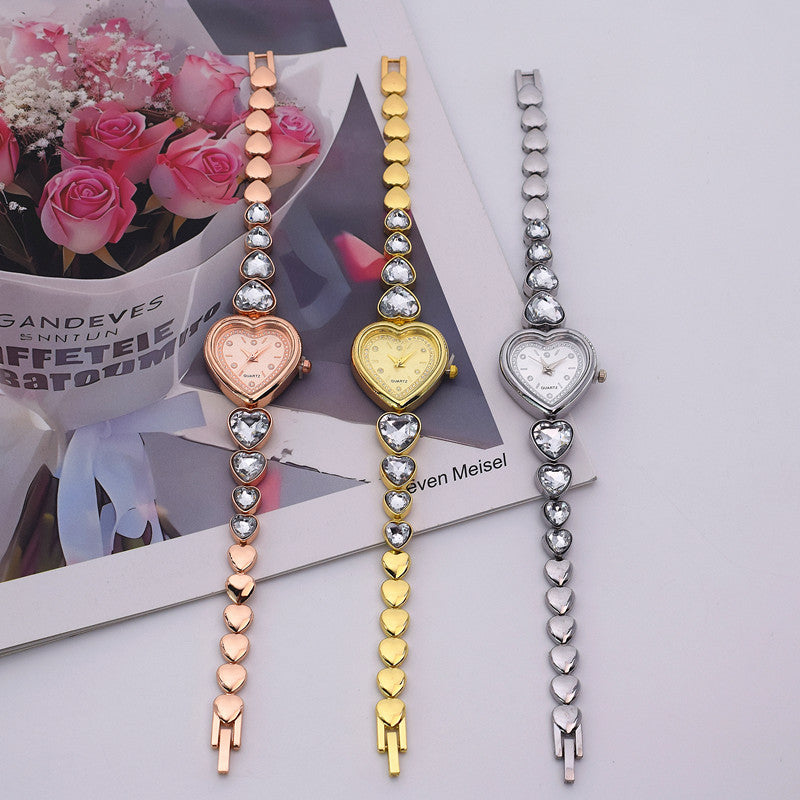 Montres en diamant en forme de coeur pour femmes