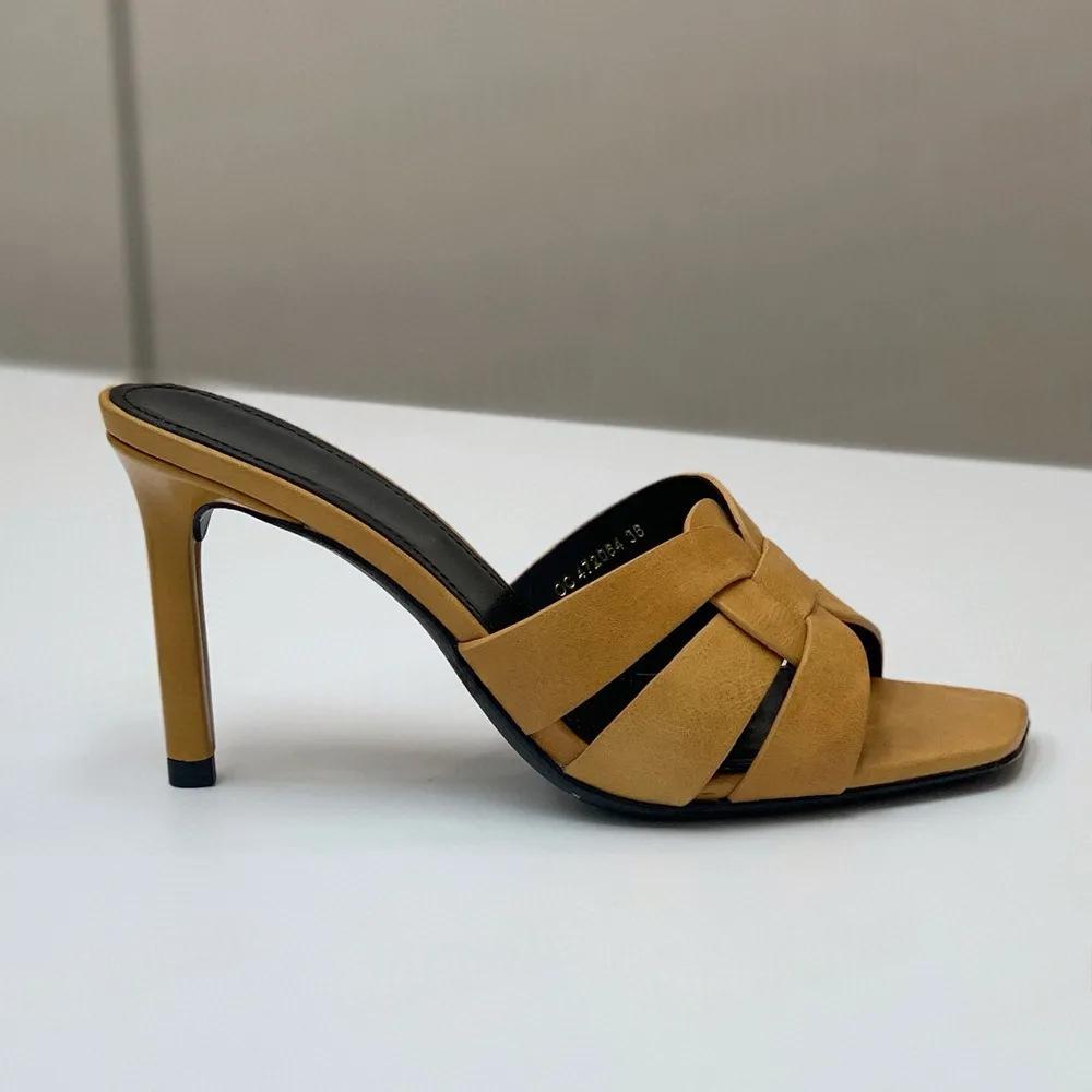 Niche Stiletto-heel femmes Versatile et mode en plein air Sandales