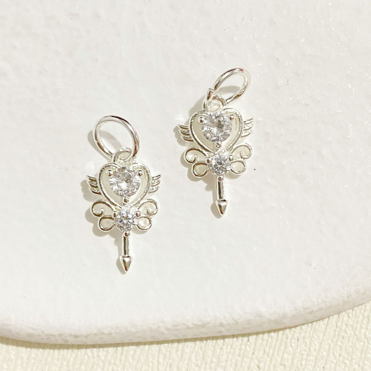 Protégeant les couleurs 14K Gold Inlaid Zircon coeur Bow de Noël et pendentif Bell