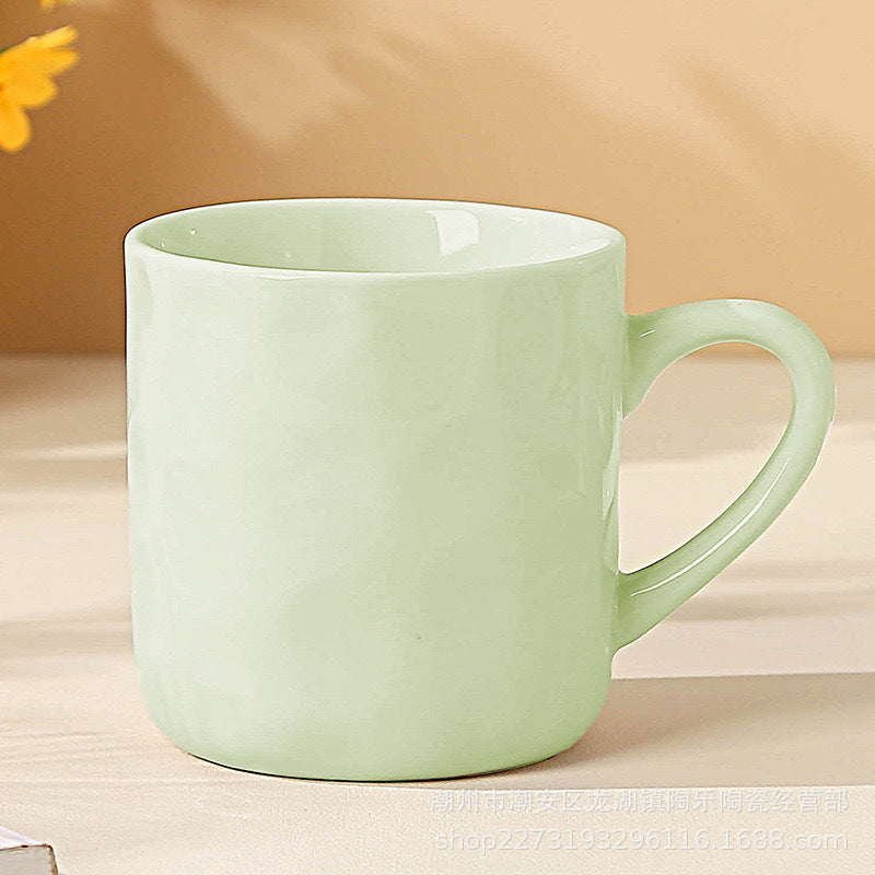 Élégante tasse en céramique à la main