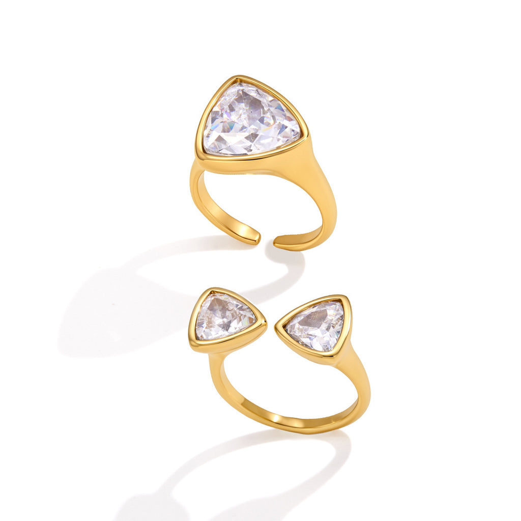 Anneau triangulaire en acier au titane avec niche Zircon et haut de gamme