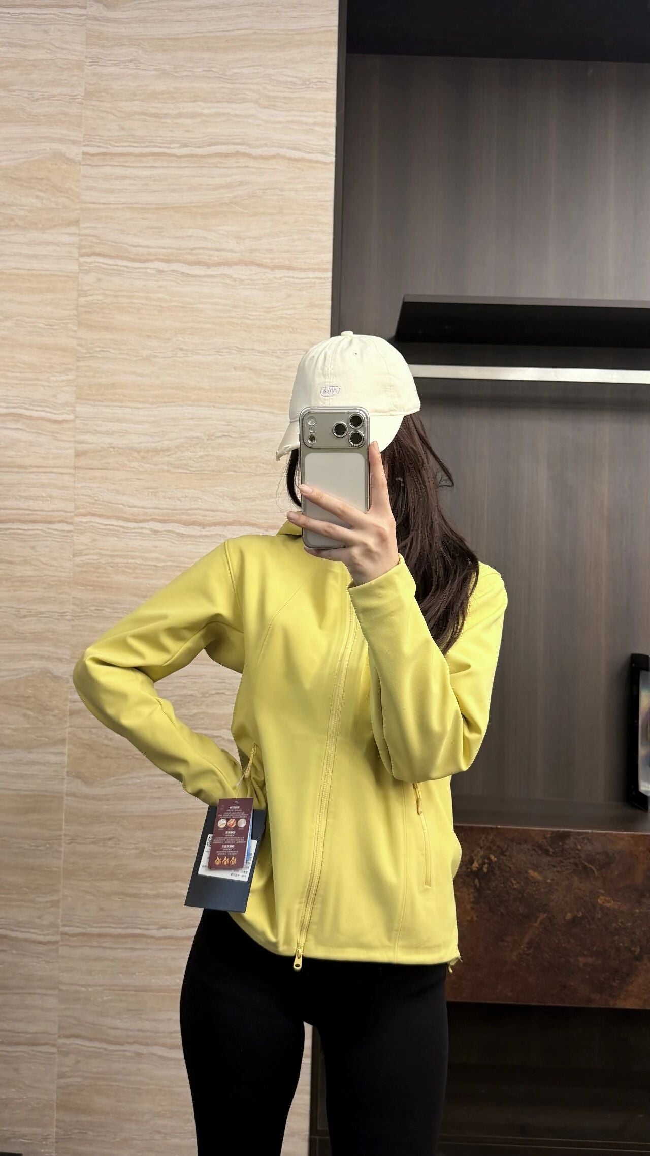 Veste à capuche en shell souple doublée de polaire chaude pour femmes