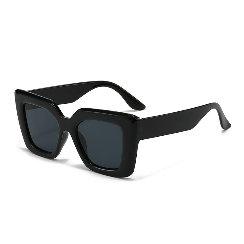 Lunettes de soleil femmes simples et élégantes