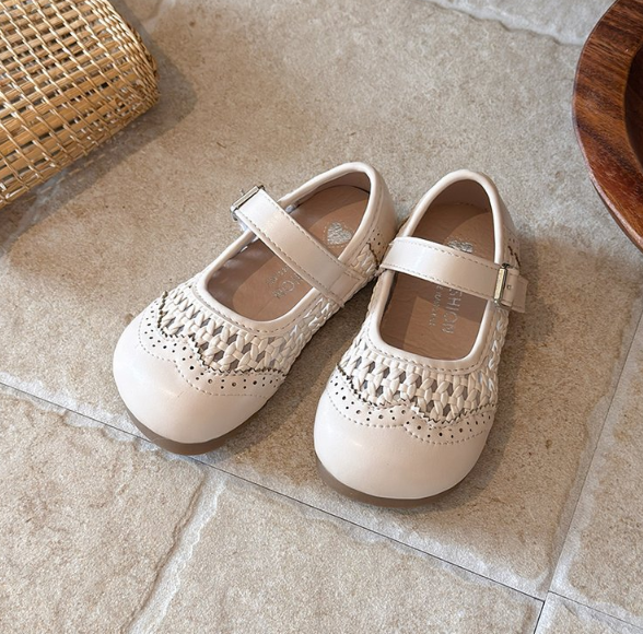 Printemps été coréen Style filles Hollow Out Sandales en cuir