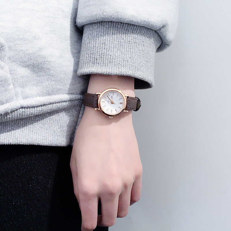 Trendy Simple Personnalité Rétro Harajuku Style Ceinture de Quartz Montre Couple