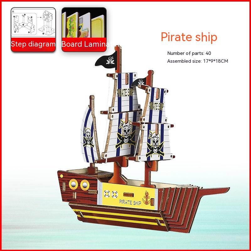 Jouets décoratifs du modèle en bois Pirate Ship assemblé
