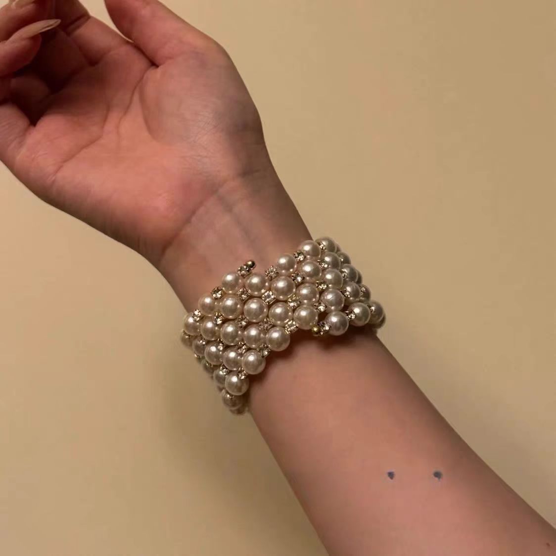 European And American Retro Imitation Pearl Flash Diamond Wide Version Bracelet Niche Acce