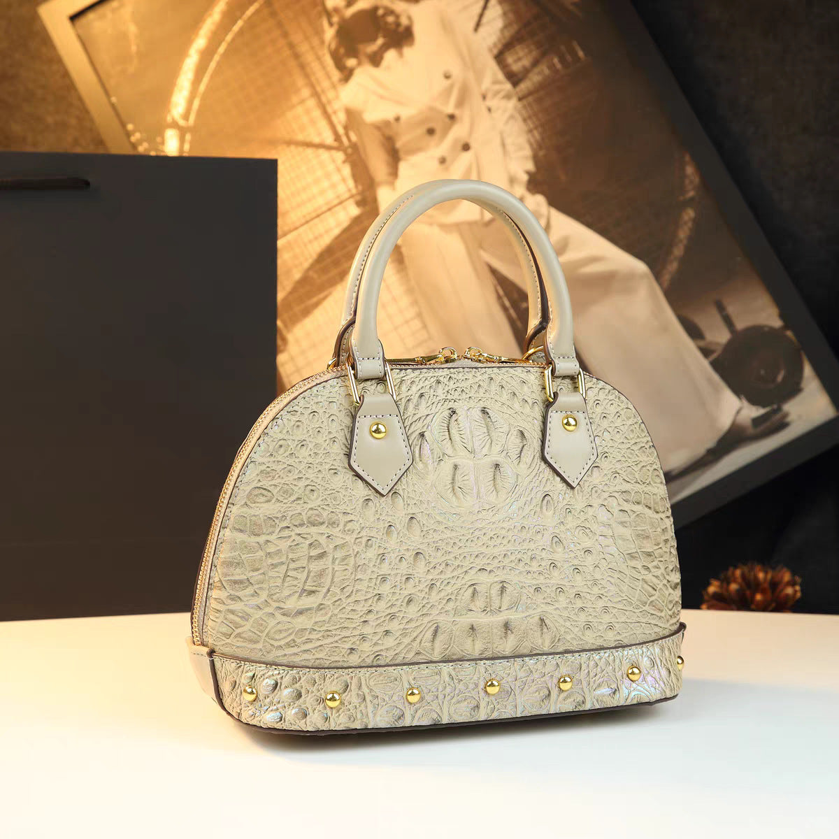 Sac à main en crocodile pour femmes haut de gamme avec des talons tendance