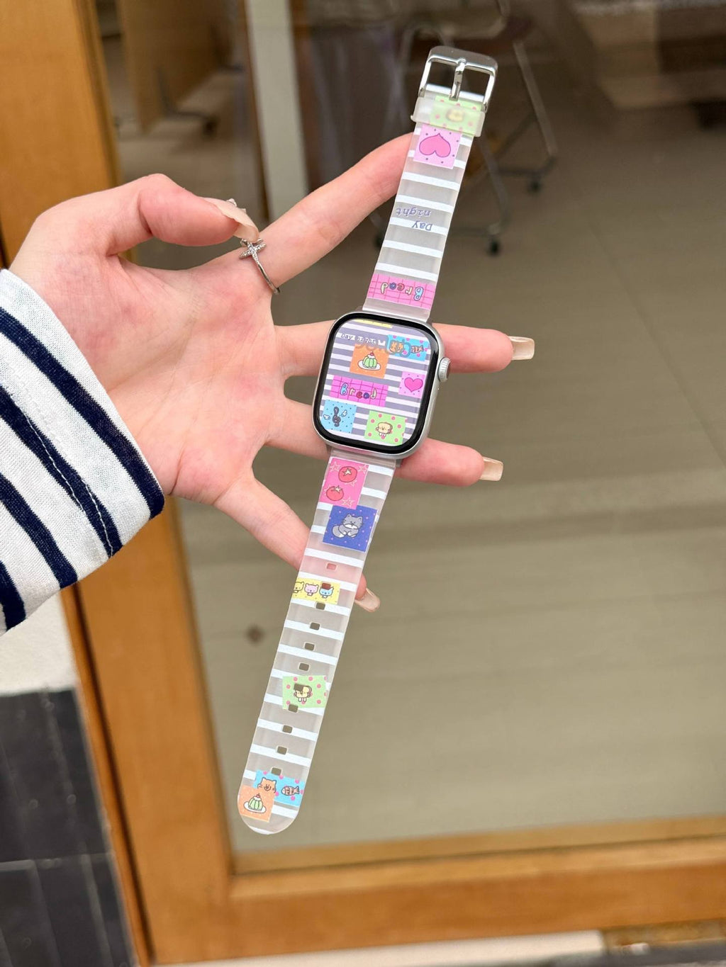 Bande d'horloge à bandes multiples illustrées