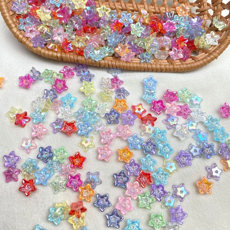 Perles de fleurs en acrylique 5-Petal translucides à dos plat