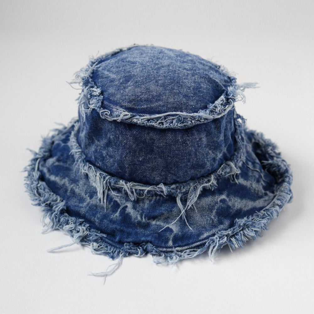 Chapeau de bateau à l'eau, style japonais