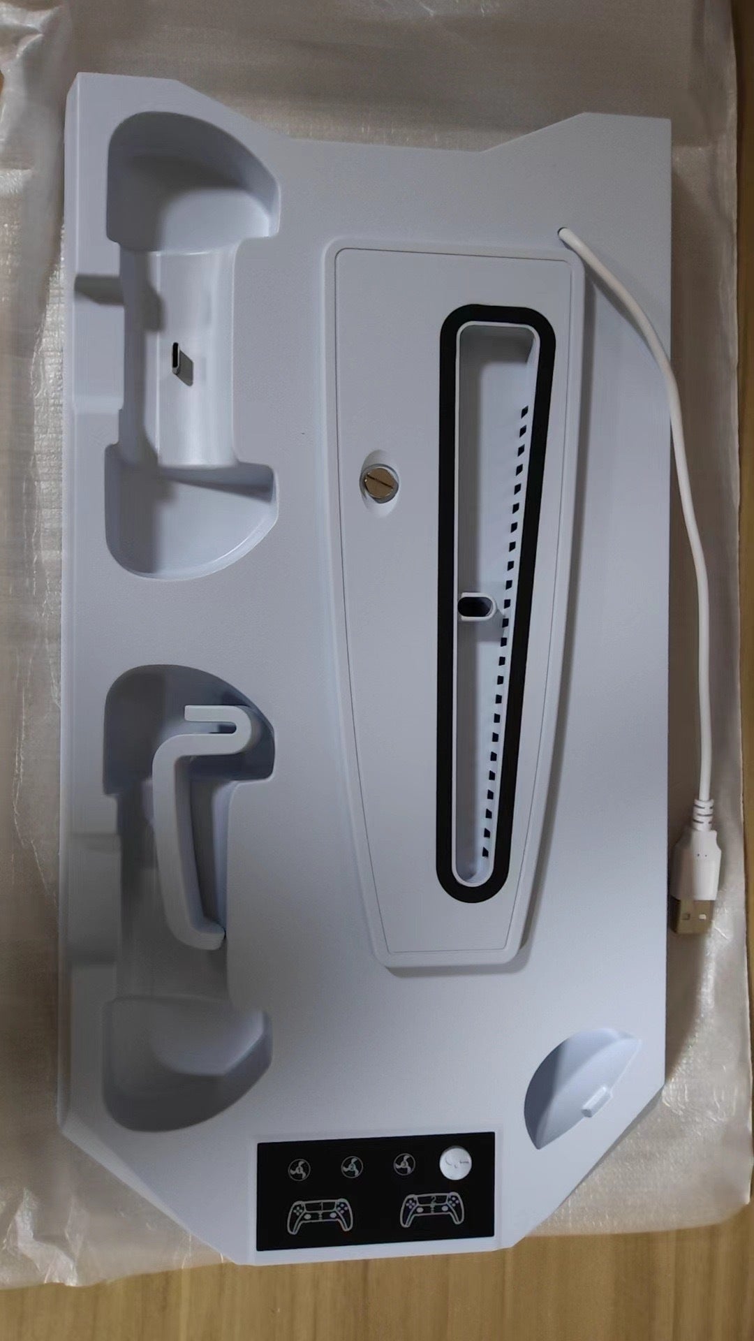 Prise directe bi-en-un pour radiateur de base de charge multifonctionnelle