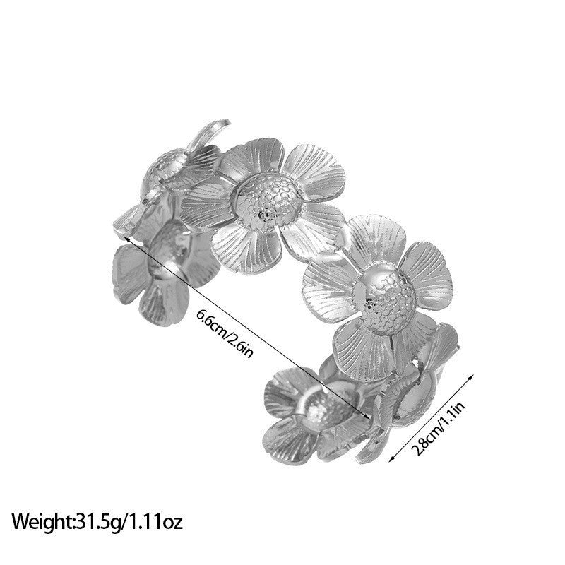 European And American Geometric Minimalist Cool Style Titanium Bracelet en acier avec coeur A