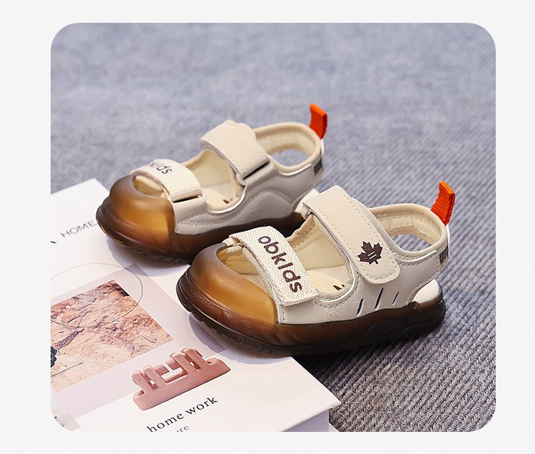 Chaussures de plage pour enfants Style d'été Moyen et grand Sandales pour enfants et garçons Velcro C