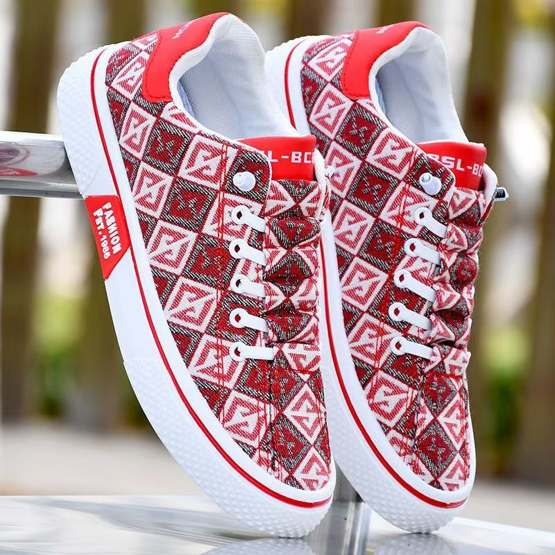 Versatile thin canvas casual sneakers for teenagers