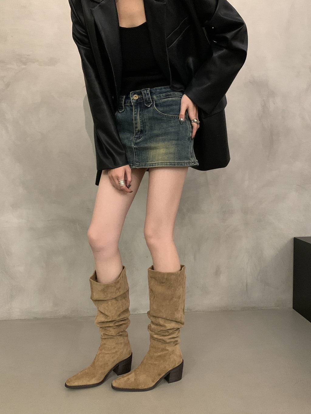 Bottes équestres à pointe d'orteil en velours