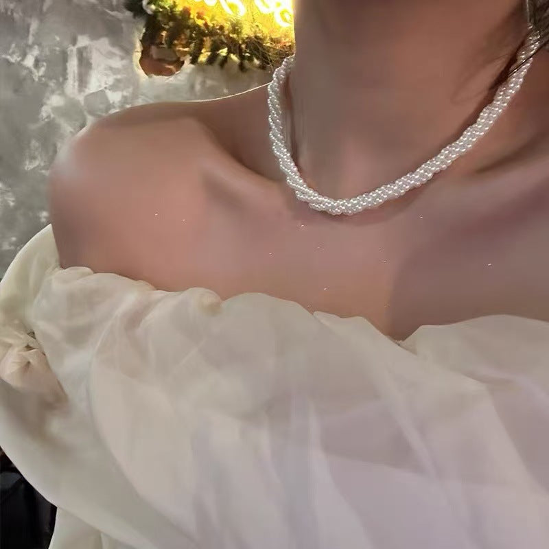 Collier Perle de luxe Niche pour les femmes Élégante chaîne de collier de tempérament
