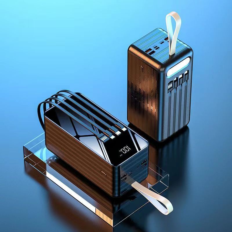 Super grande capacité avec câble Mah Power Bank Dortoir d'extérieur à charge rapide
