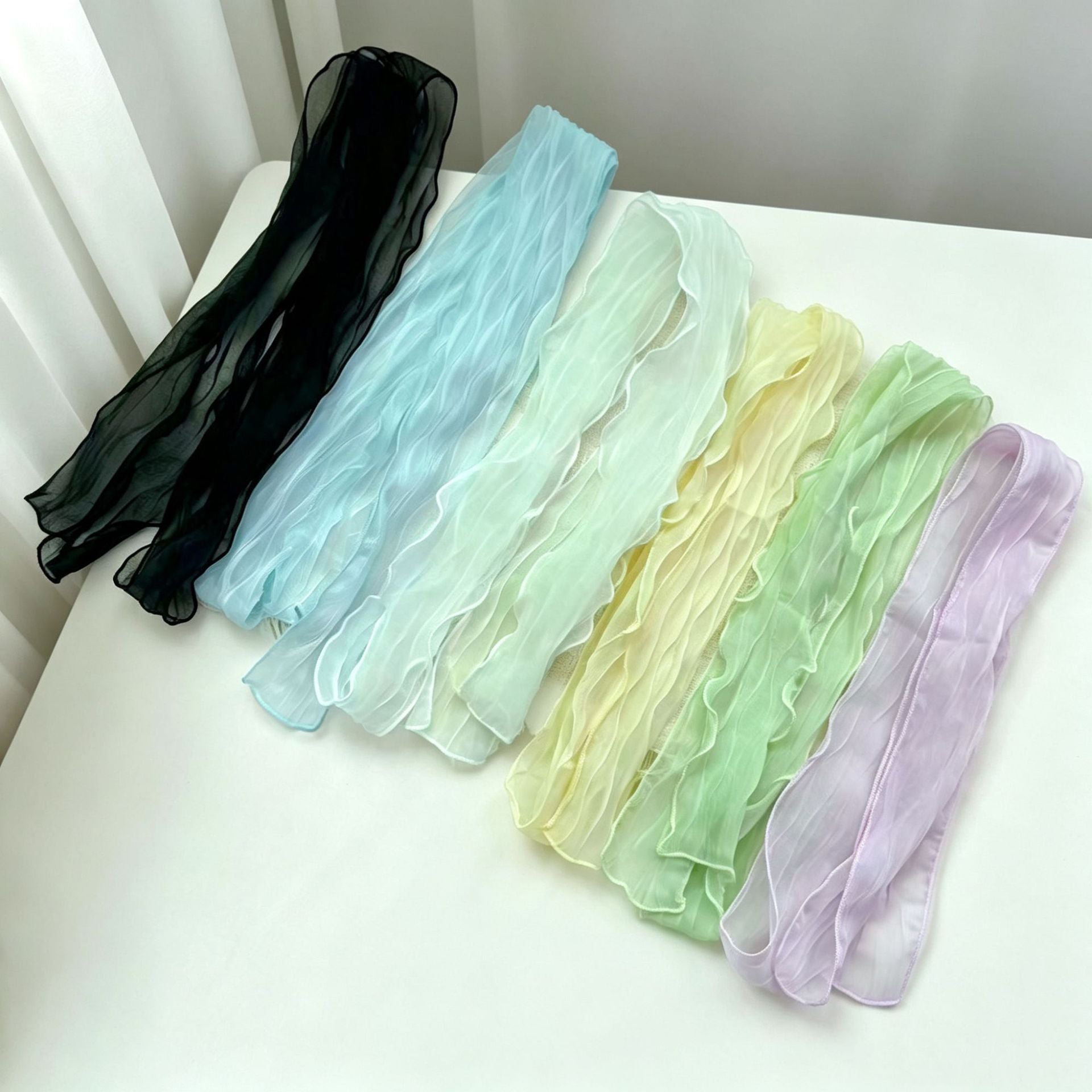 Écharpe longue polyvalente de couleur solide avec bords de wave