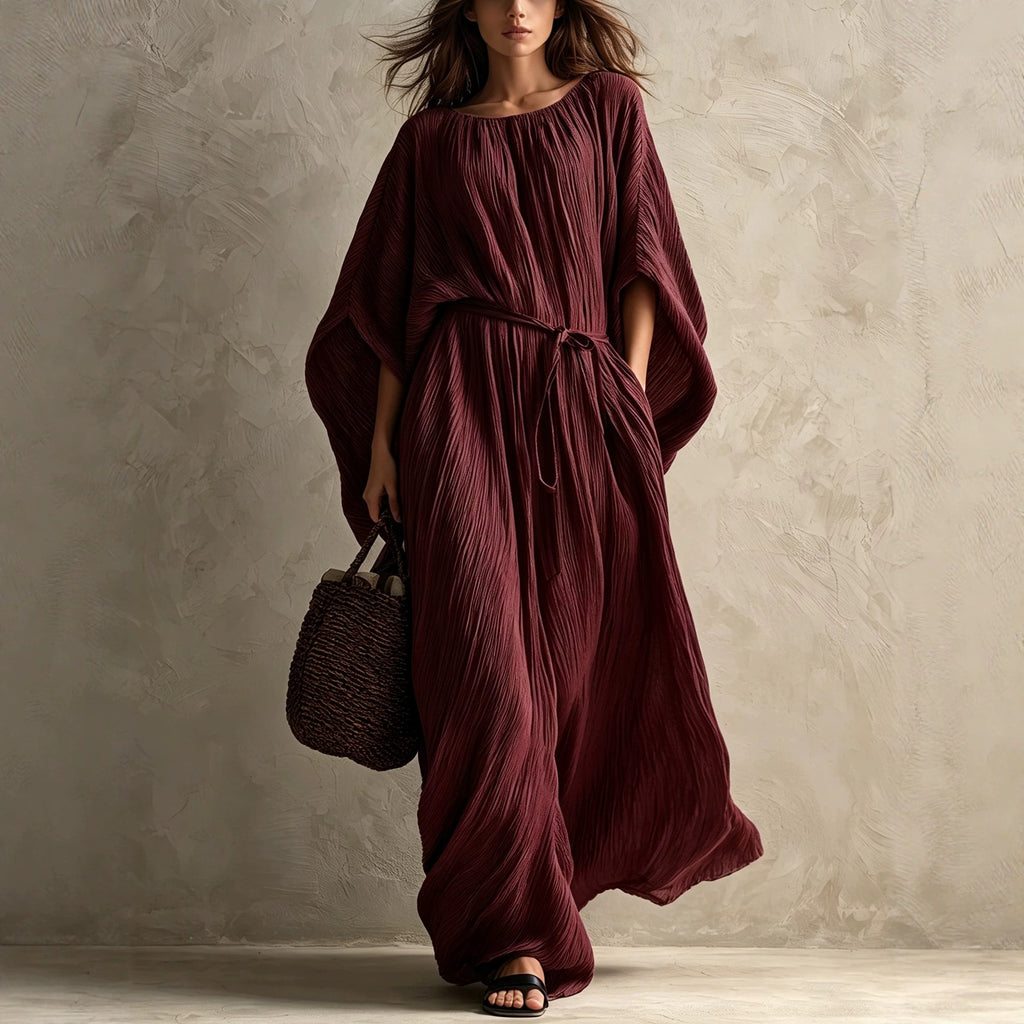 Robe à cintrer texturé en plis à manches de chauve-souris