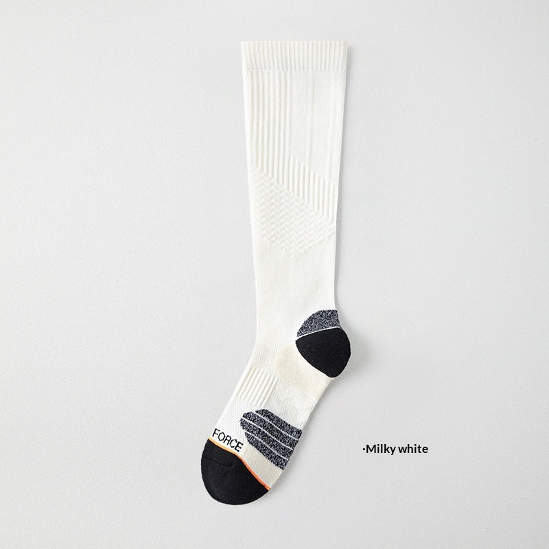 Chaussettes de longueur de calf athlétique pour femmes