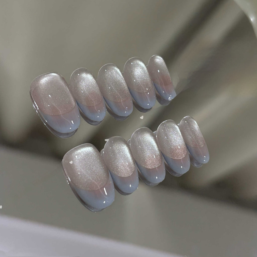 Bouchons à ongles Lait-Blue French-Chic faits à la main