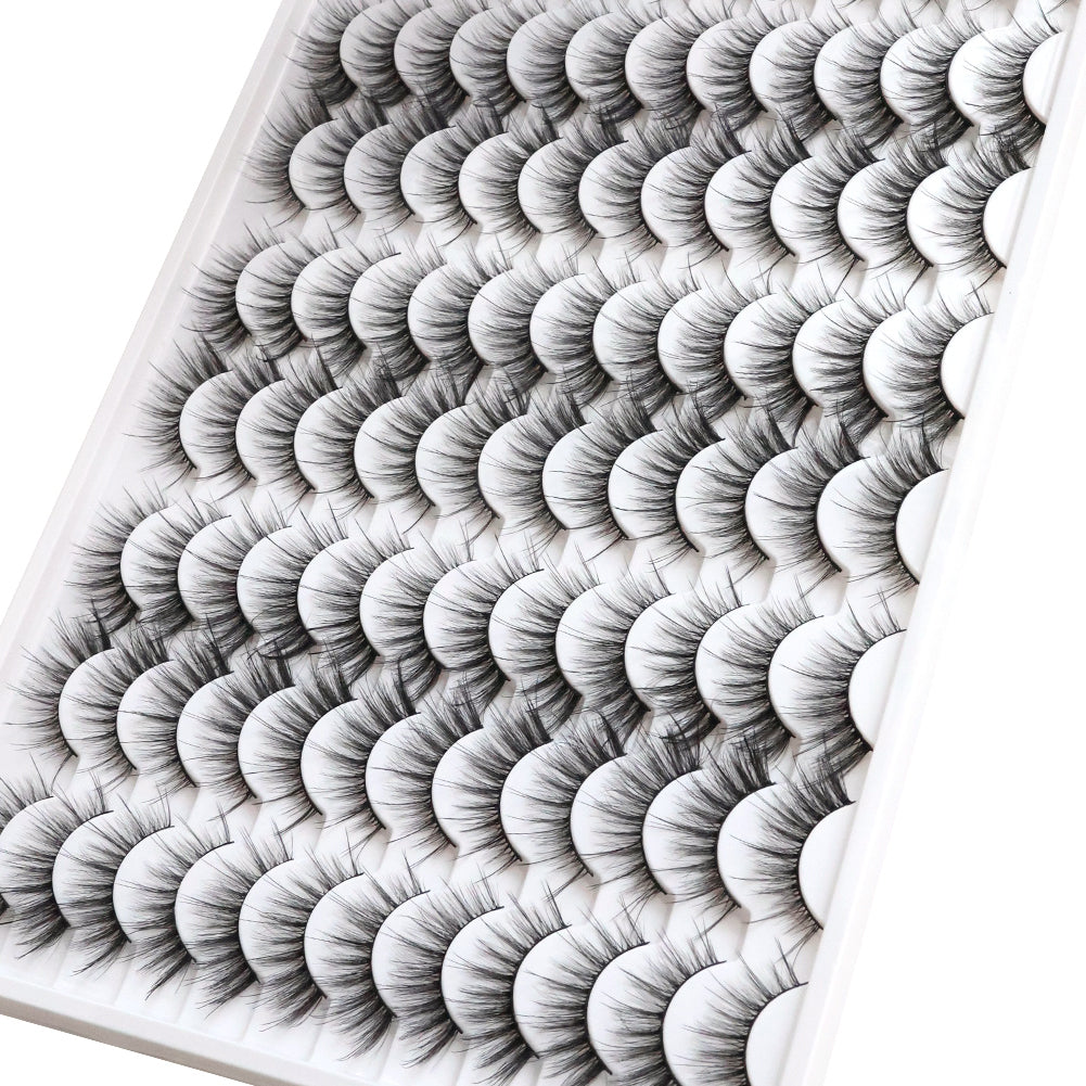 Les faux cils 3D sont multicouches