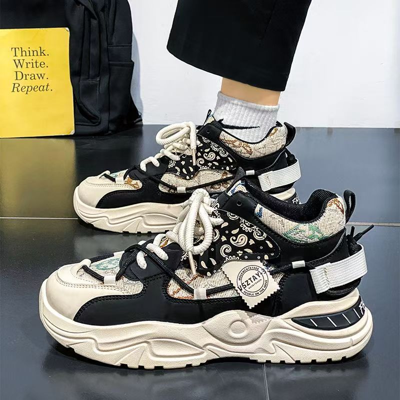 Chaussures de course casual hommes avec des semelles épaisses et des semelles antidérapantes