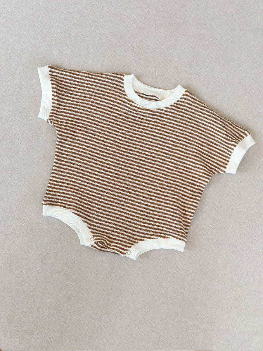 Costume de saut à manches courtes à manches courtes à la gaufre rayée