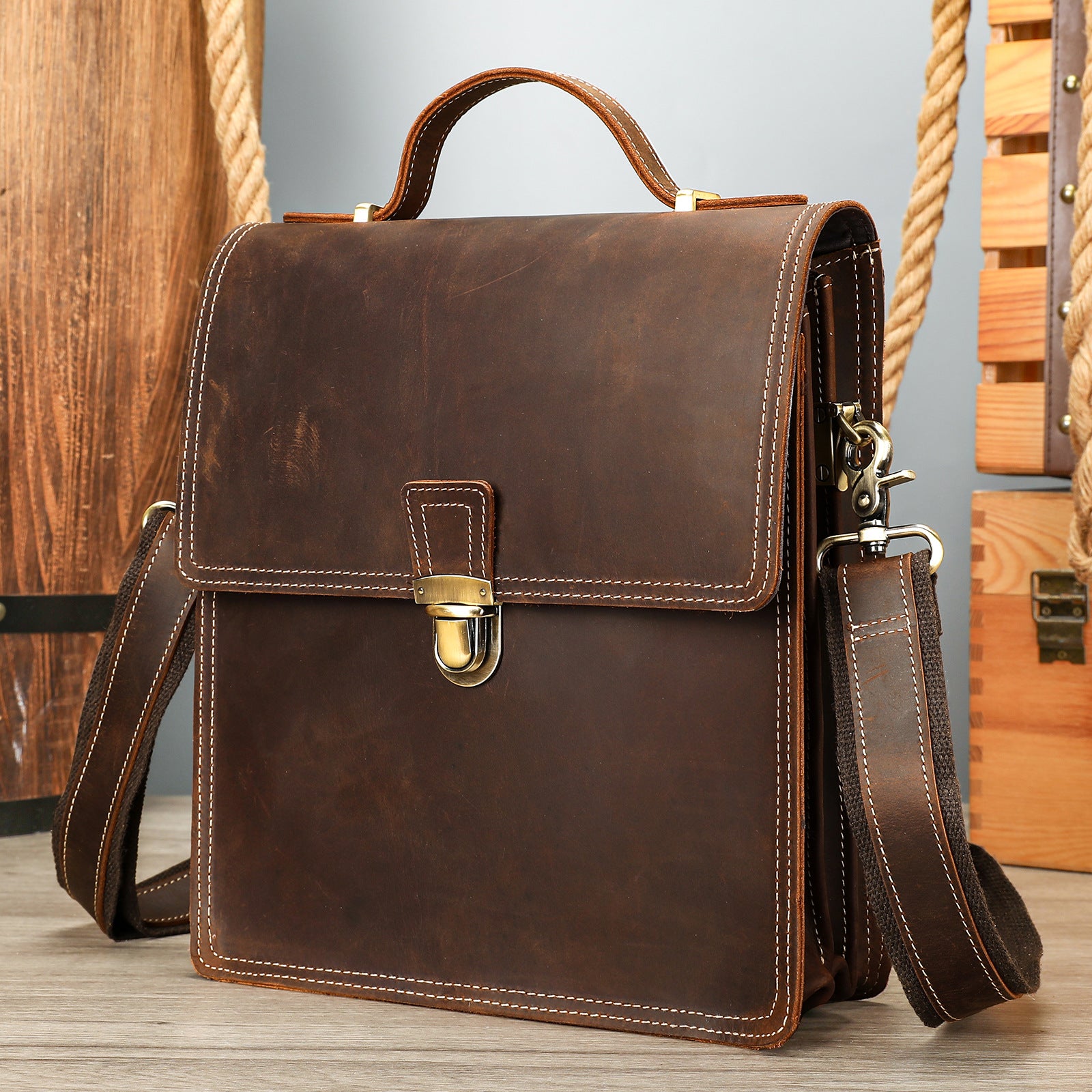 Homme Vertical Design Square Grande capacité Sac de messager d'épaule