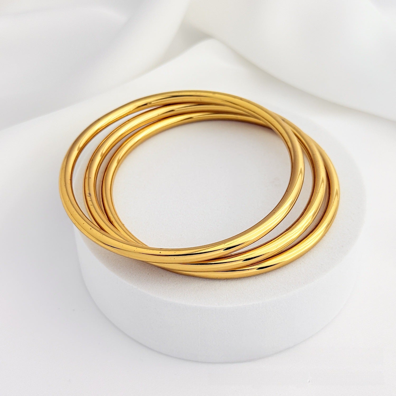 Bracelets en acier inoxydable simple dans plusieurs styles