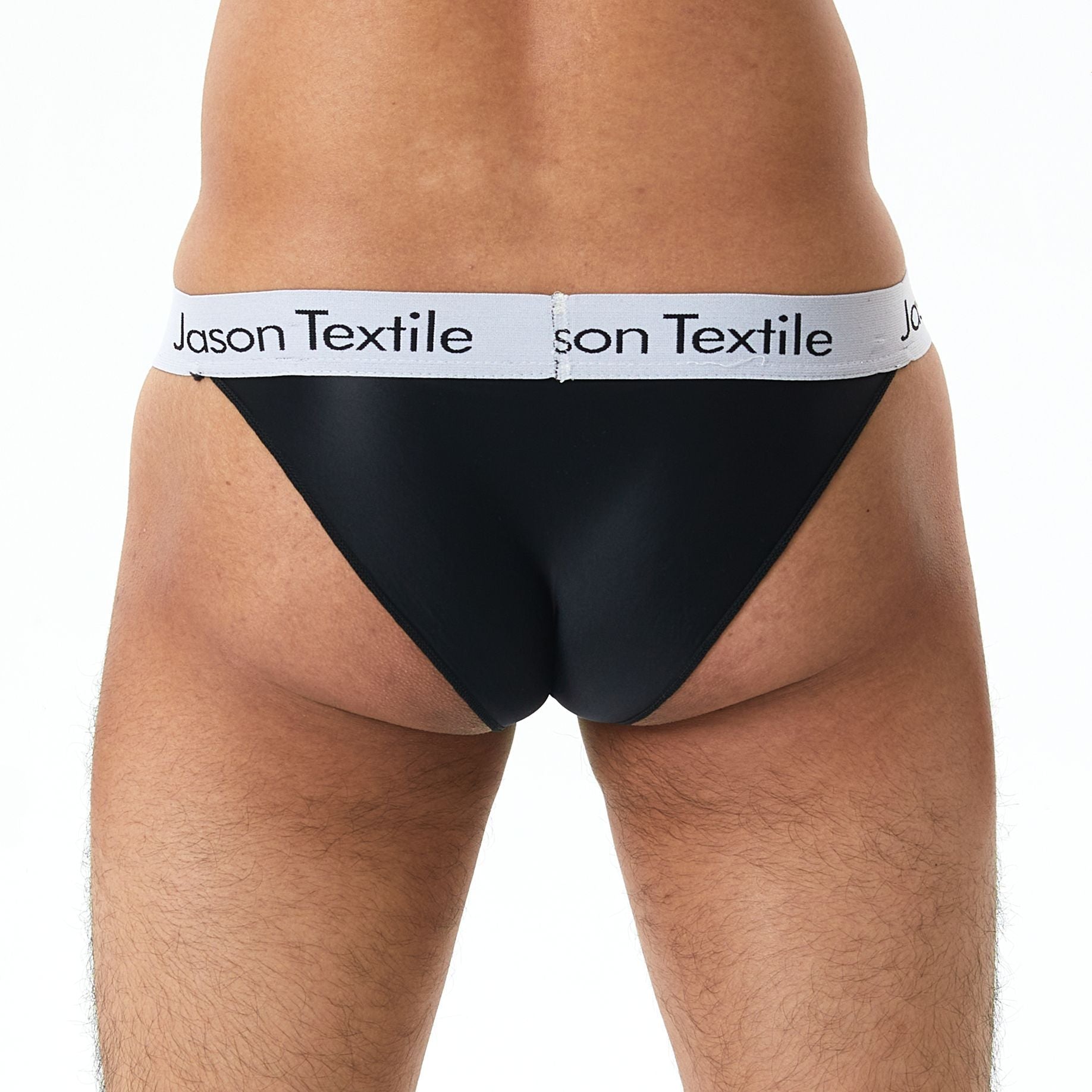 Slip soyeux mince et transparent