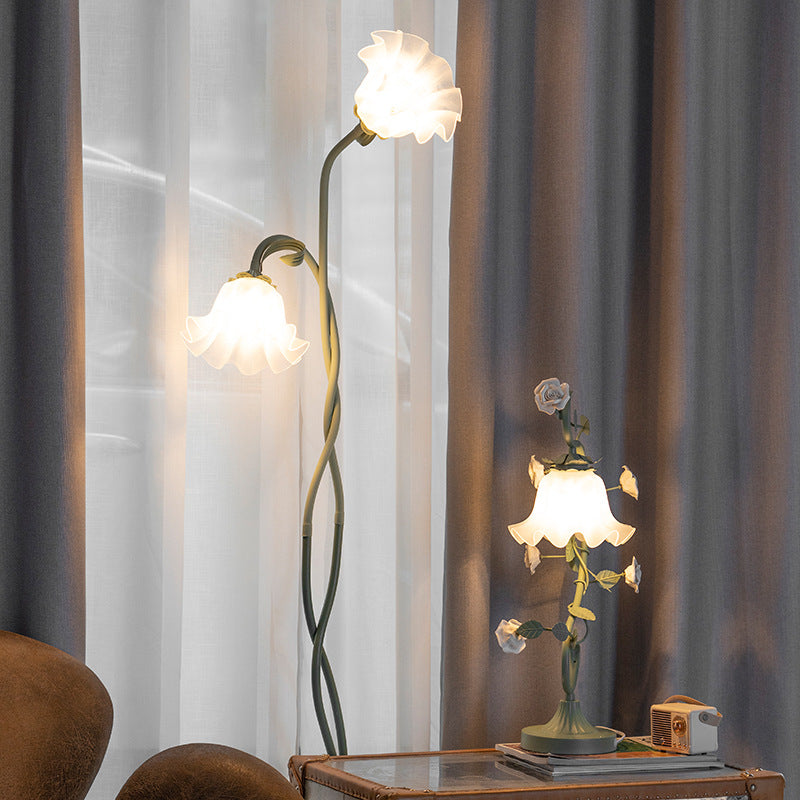 Crème Style Sol Lampe Salon Pastoral Chambre à coucher Lampe à fleurs