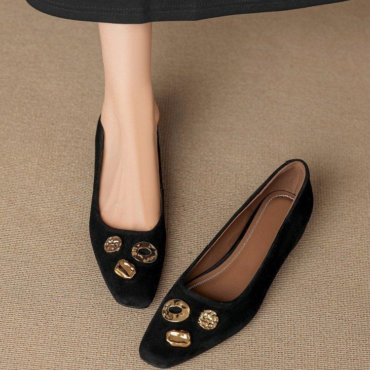Femmes Carré Toe Matte Suede Ballet Flats Irrégulier or métal Ornament Décor Slip Sur Shal