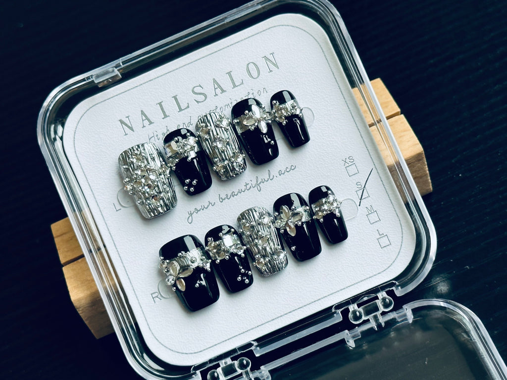 Appuyez sur les ongles T076