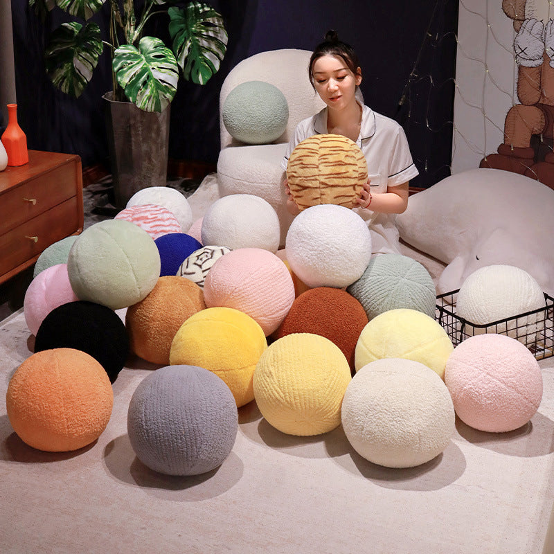 Jouet en peluche d'oreiller sphérique de style nordique