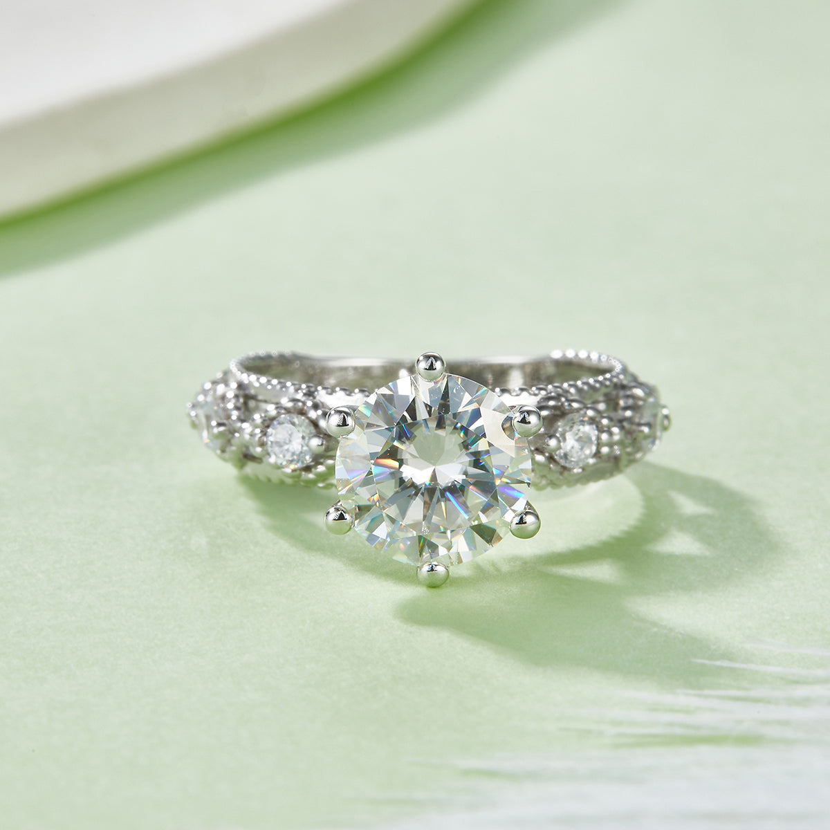 Anneau de fiançailles 6-Pong 2 Carat Round Moissanite