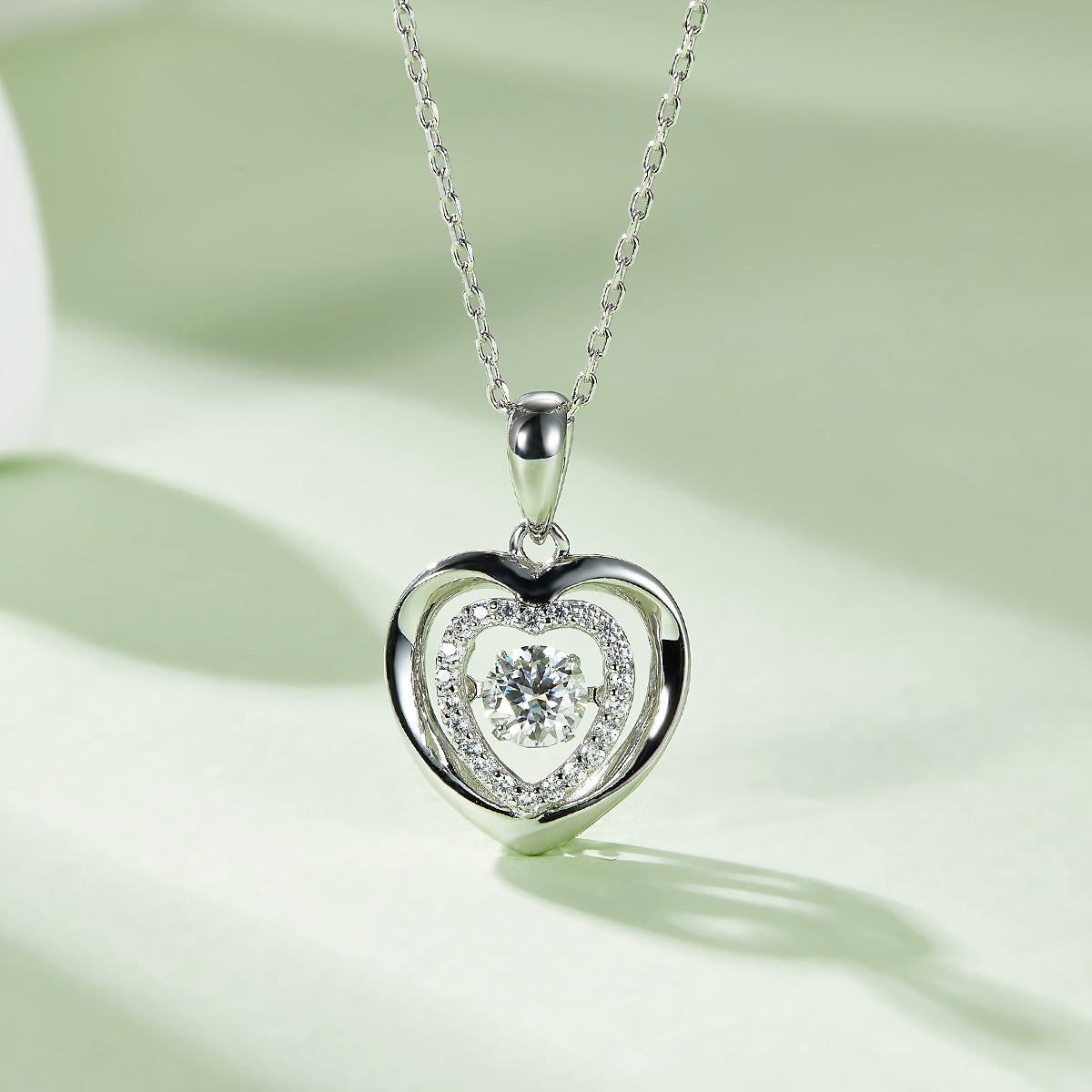 S925 Argent Sterling 0.5ct D Couleur VVS1 Collier Coeur de Moissanite 45cm Pav plaqué platine